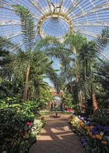 interior og Botanical garden showing glass dome roof